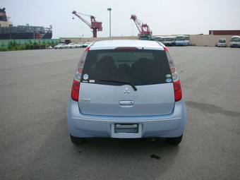 2006 Mitsubishi Colt Pictures