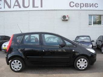 2006 Mitsubishi Colt Photos