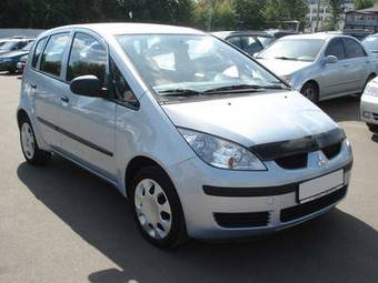 2006 Mitsubishi Colt Pictures