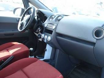 2006 Mitsubishi Colt Photos