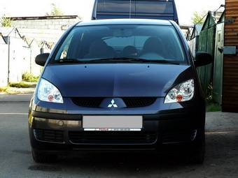 2006 Mitsubishi Colt Images