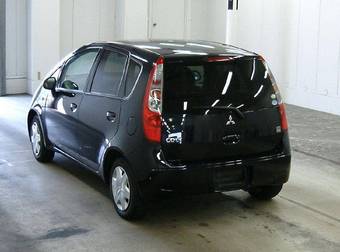 2006 Mitsubishi Colt Photos