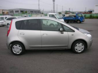 2006 Mitsubishi Colt Pictures