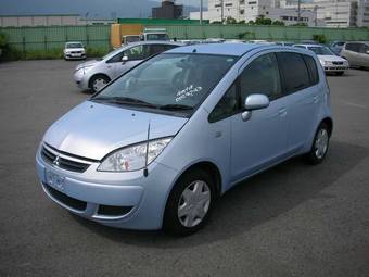 2006 Mitsubishi Colt Photos