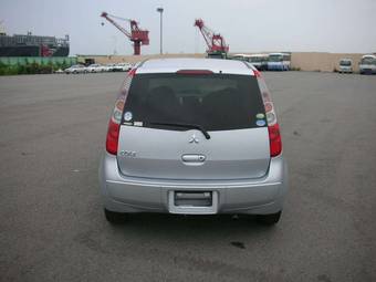 2006 Mitsubishi Colt Pictures