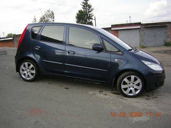 2006 Mitsubishi Colt Photos