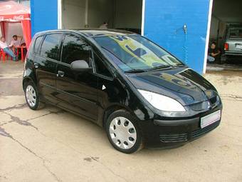 2006 Mitsubishi Colt Images