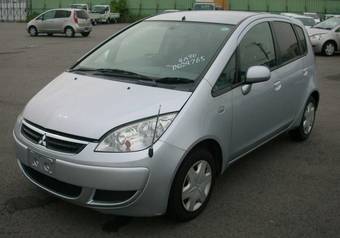 2006 Mitsubishi Colt Photos