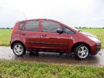 2006 Mitsubishi Colt Pics