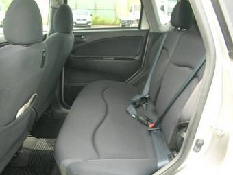 2006 Mitsubishi Colt Images
