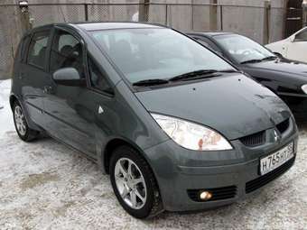 2007 Mitsubishi Colt Photos