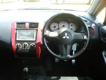 2007 Mitsubishi Colt Photos