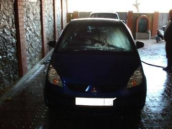 2007 Mitsubishi Colt Pictures