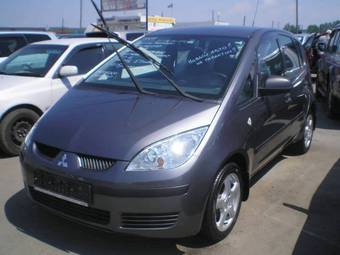 2007 Mitsubishi Colt Photos