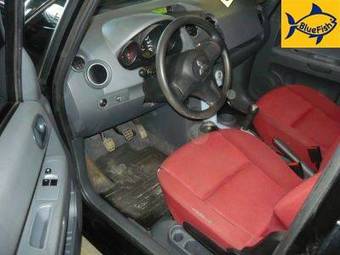 2007 Mitsubishi Colt Images