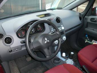 2007 Mitsubishi Colt Photos