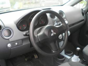 2007 Mitsubishi Colt Pictures