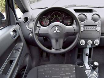 2007 Mitsubishi Colt Photos