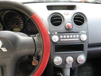 2007 Mitsubishi Colt Photos