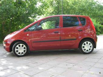 2007 Mitsubishi Colt Pictures