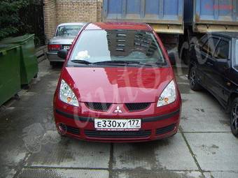 2007 Mitsubishi Colt Photos