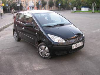 2007 Mitsubishi Colt Pictures