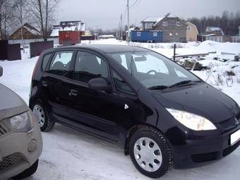 2008 Mitsubishi Colt Pictures