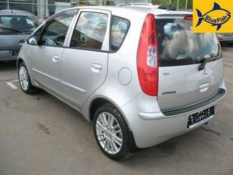 2008 Mitsubishi Colt Photos
