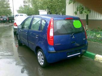 2008 Mitsubishi Colt Photos