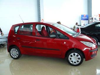 2008 Mitsubishi Colt Images