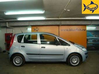 2008 Mitsubishi Colt Pics