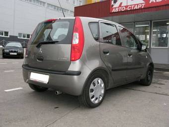 2008 Mitsubishi Colt Photos