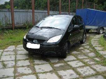 2008 Mitsubishi Colt Photos