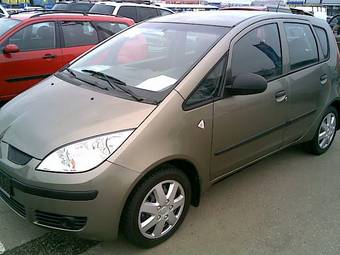 2008 Mitsubishi Colt Photos