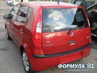 2008 Mitsubishi Colt Photos