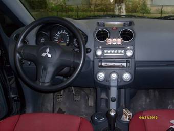 2008 Mitsubishi Colt Pictures