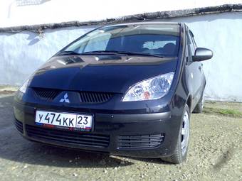 2008 Mitsubishi Colt Photos