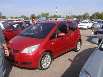 2008 Mitsubishi Colt Photos