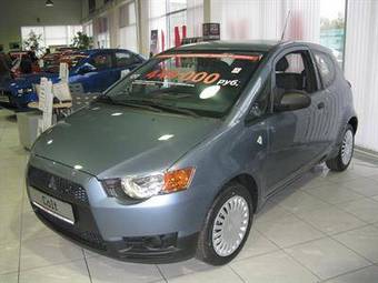 2009 Mitsubishi Colt Photos