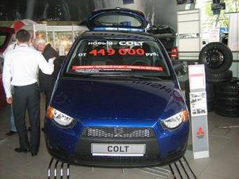2009 Mitsubishi Colt Photos