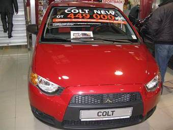 2009 Mitsubishi Colt Pictures