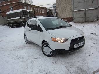 2011 Mitsubishi Colt Photos