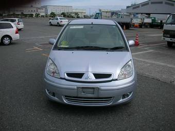 2002 Mitsubishi Colt Plus Pictures