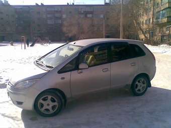 2004 Mitsubishi Colt Plus Photos