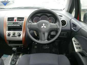 2004 Mitsubishi Colt Plus Pictures