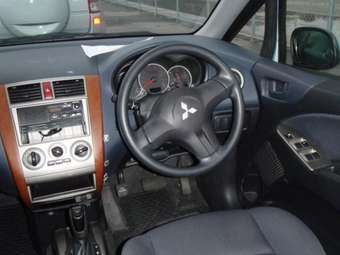 2004 Mitsubishi Colt Plus Pictures