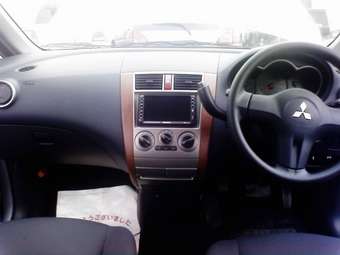 2004 Mitsubishi Colt Plus Pictures