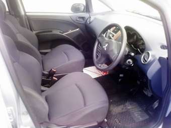 2004 Mitsubishi Colt Plus Pictures