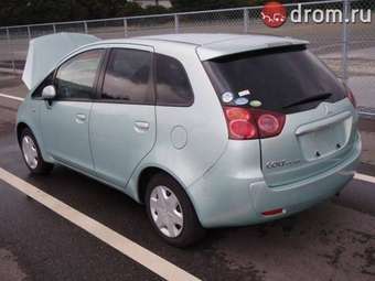 2004 Mitsubishi Colt Plus Photos