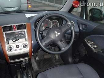 2004 Mitsubishi Colt Plus Pictures